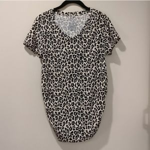 NEW Maternity Leopard Animal Cheetah Print V Neck Tee Ruched XL